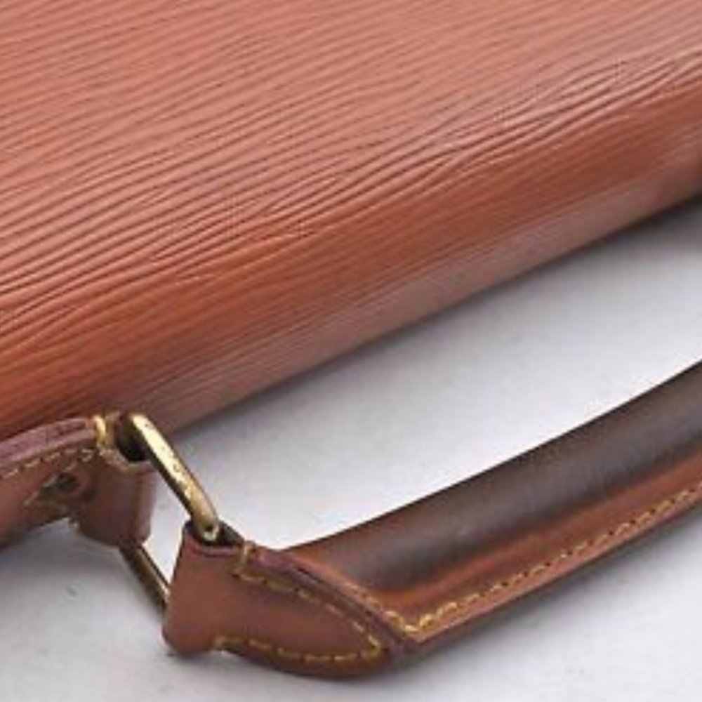 Authentic Louis Vuittion Epi Briefcase - Picture 7 of 16